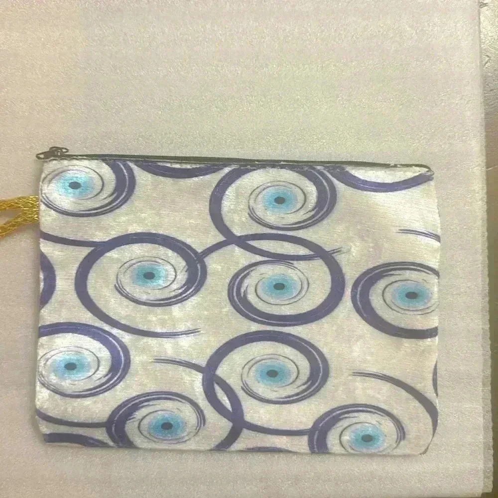 White and light blue Evil Eye Clutch - Picture 3 of 3